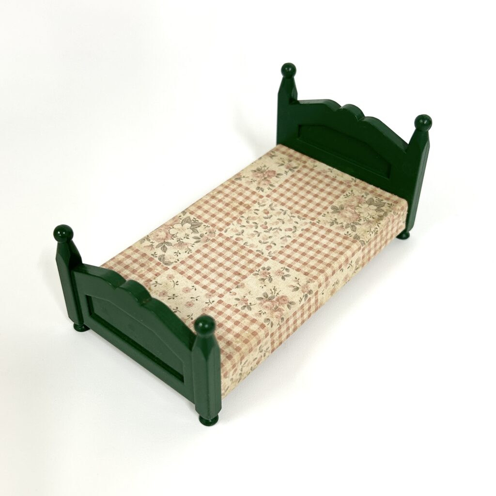 used Cama verde vintage Sylvanian Families Calico Critters