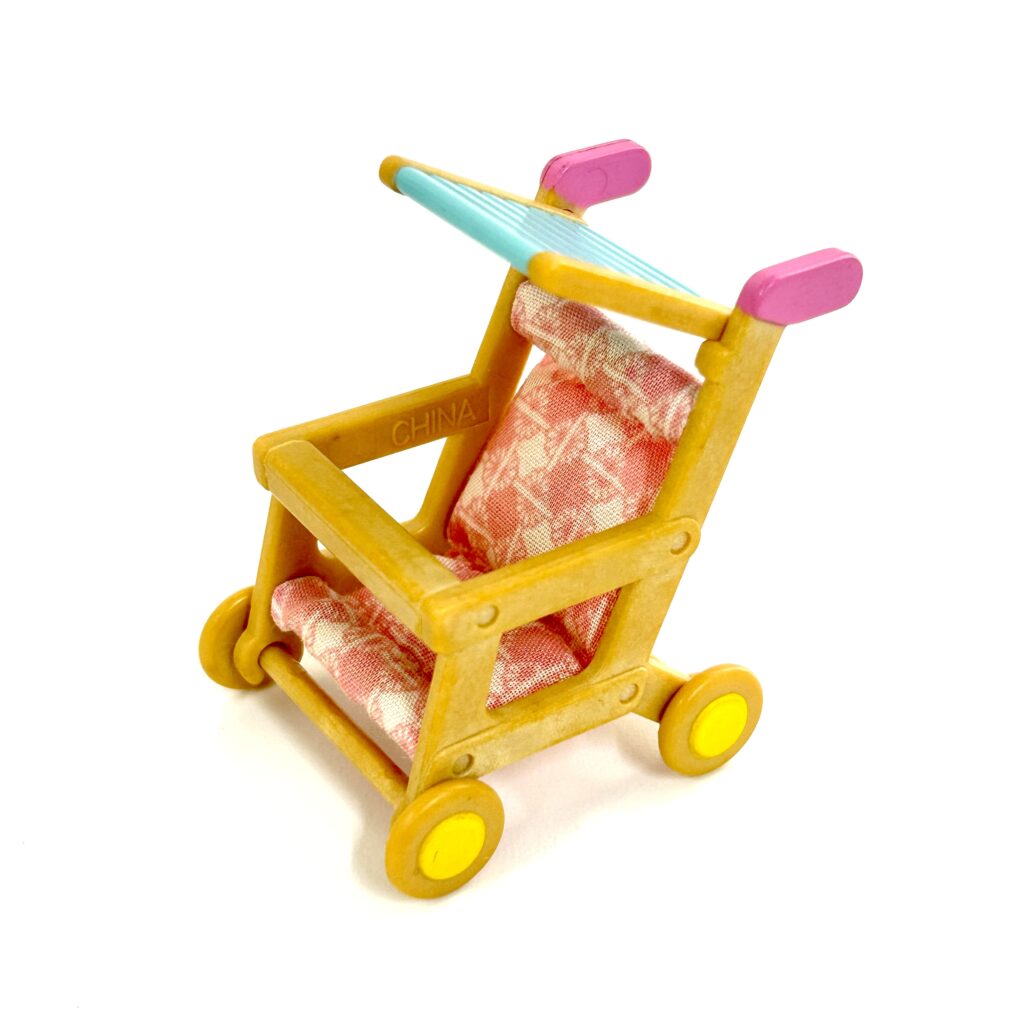 مستعمل: عربة أطفال KA-84 Sylvanian Families Calico Critters