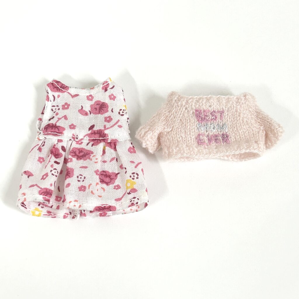 Robe une pièce rose et pull rose fait main