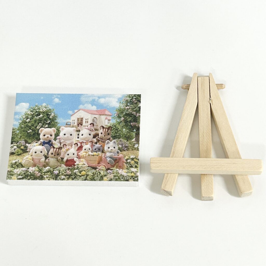 arabic
تصميم معرض الذكرى الأربعين Mini Canvas 1 Sylvanian Families Calico Critters