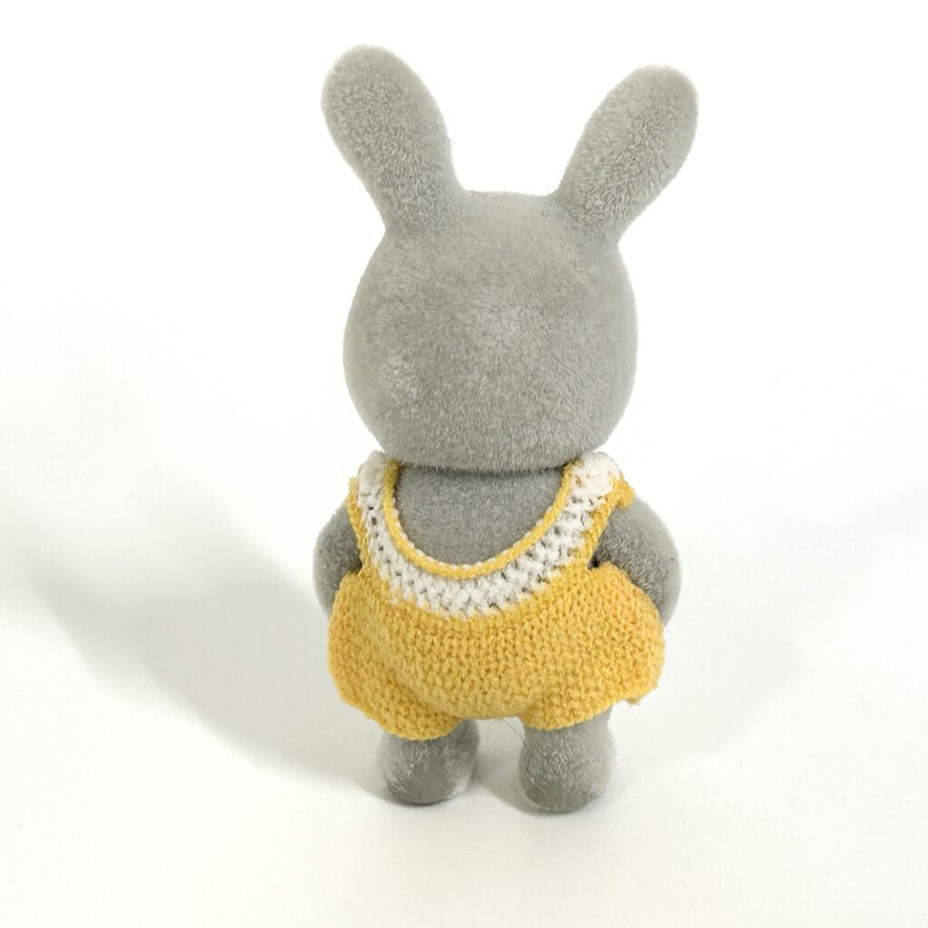 used رضيع أرنب كوتونتيل Sylvanian Families Calico Critters