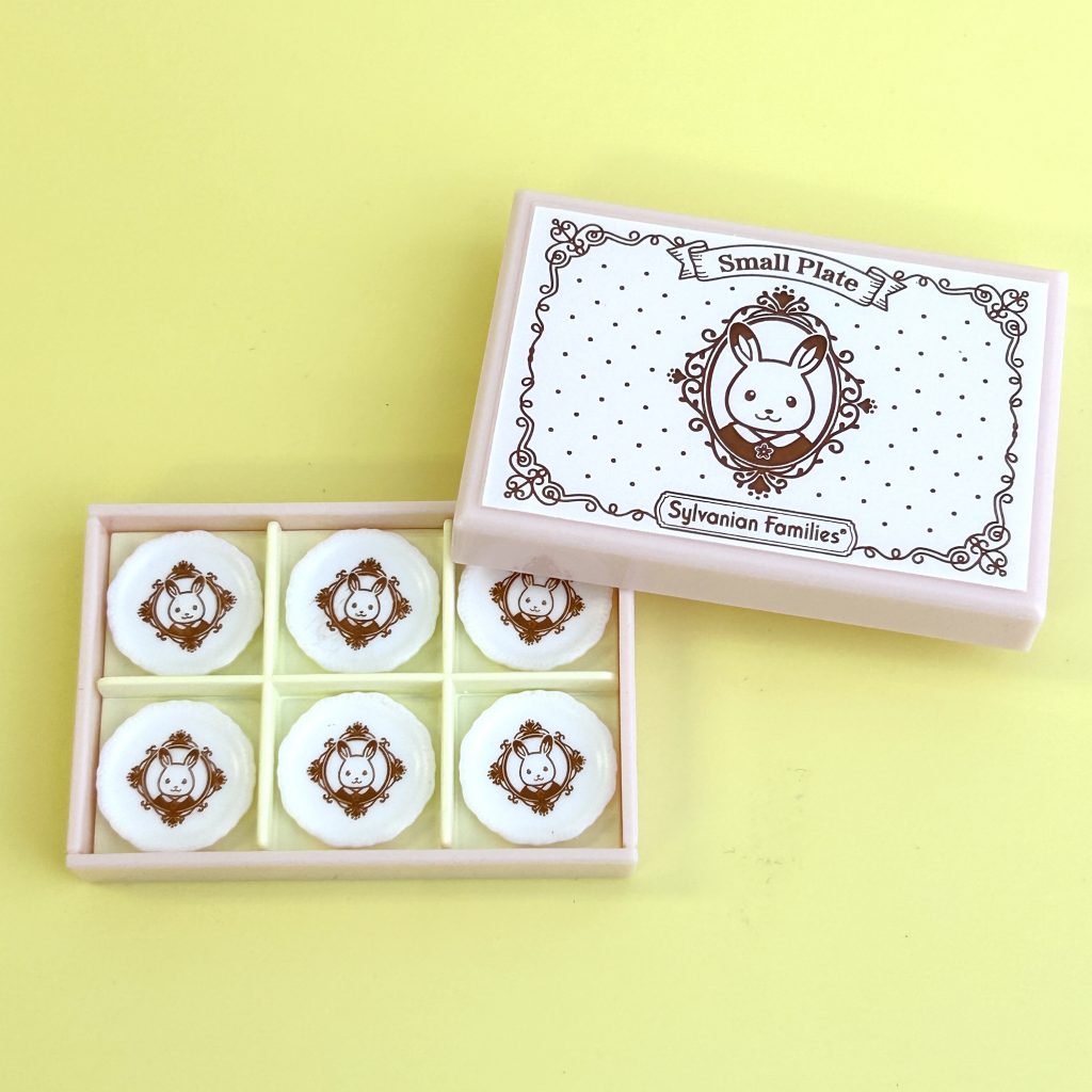 Capsules Toy Gift Tableware Collection Small Plate Set Sylvanian Families Calico Critters