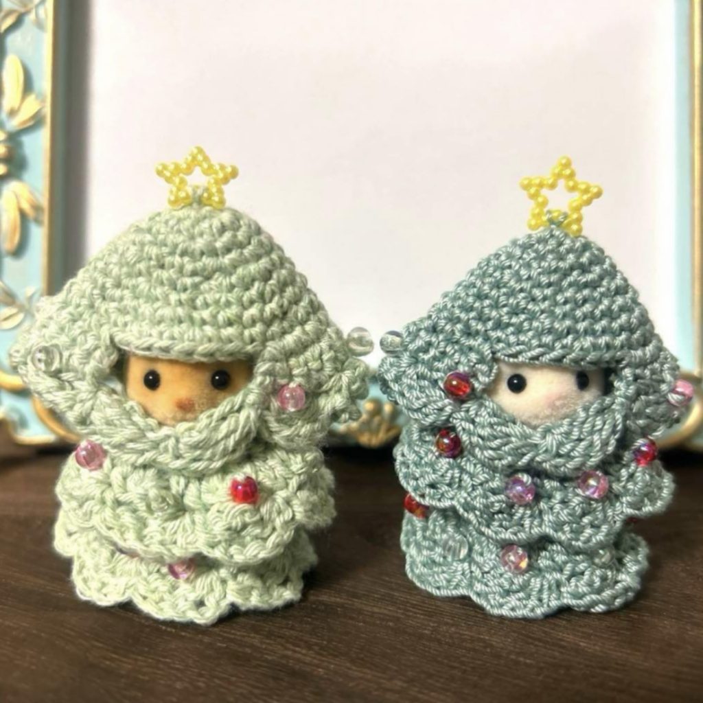 CONJUNTO DE 2 VESTIDOS PARA ÁRBOL DE NAVIDAD PARA BEBÉS Epoch Japan Sylvanian Families