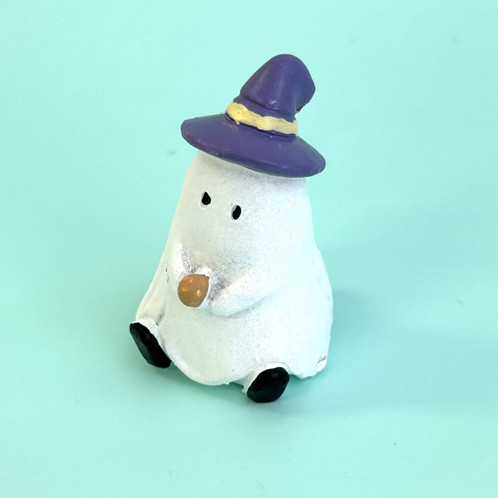 Resin Ornament Apprentice Witch Ghost Halloween Natural Kitchen