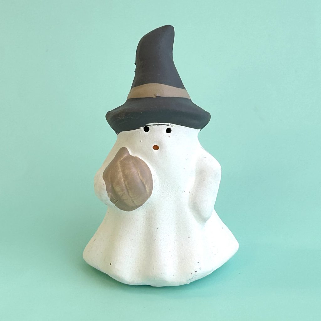 Resin Ornament Surprised Witch Ghost Beige Halloween Natural Kitchen