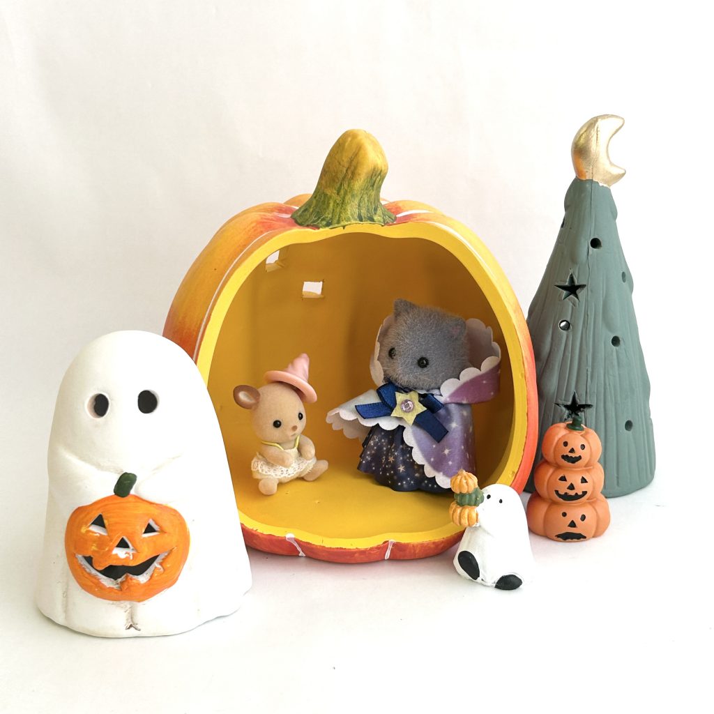 Pumpkin Dome Ornament with Window Halloween Natural Kitchen
