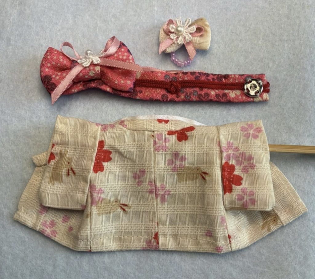 Kimono Sakura Blanc pour Grande Sœur Fait Main