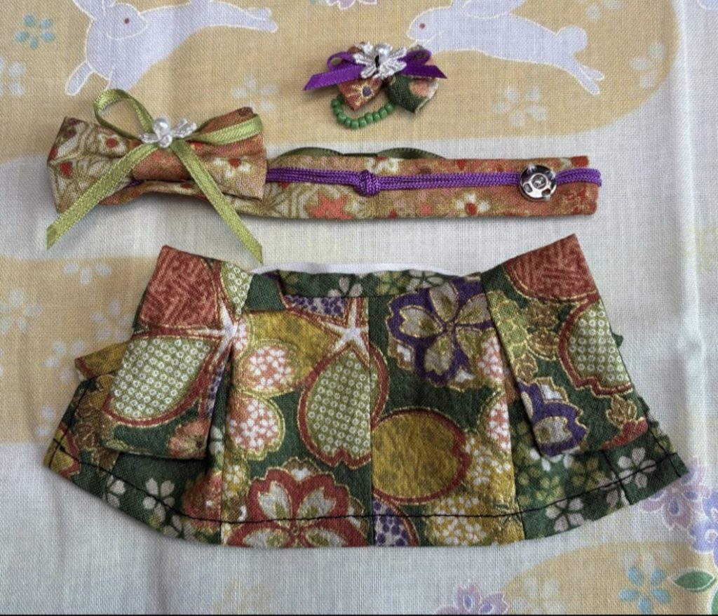 Kimono verde hecho a mano para madre