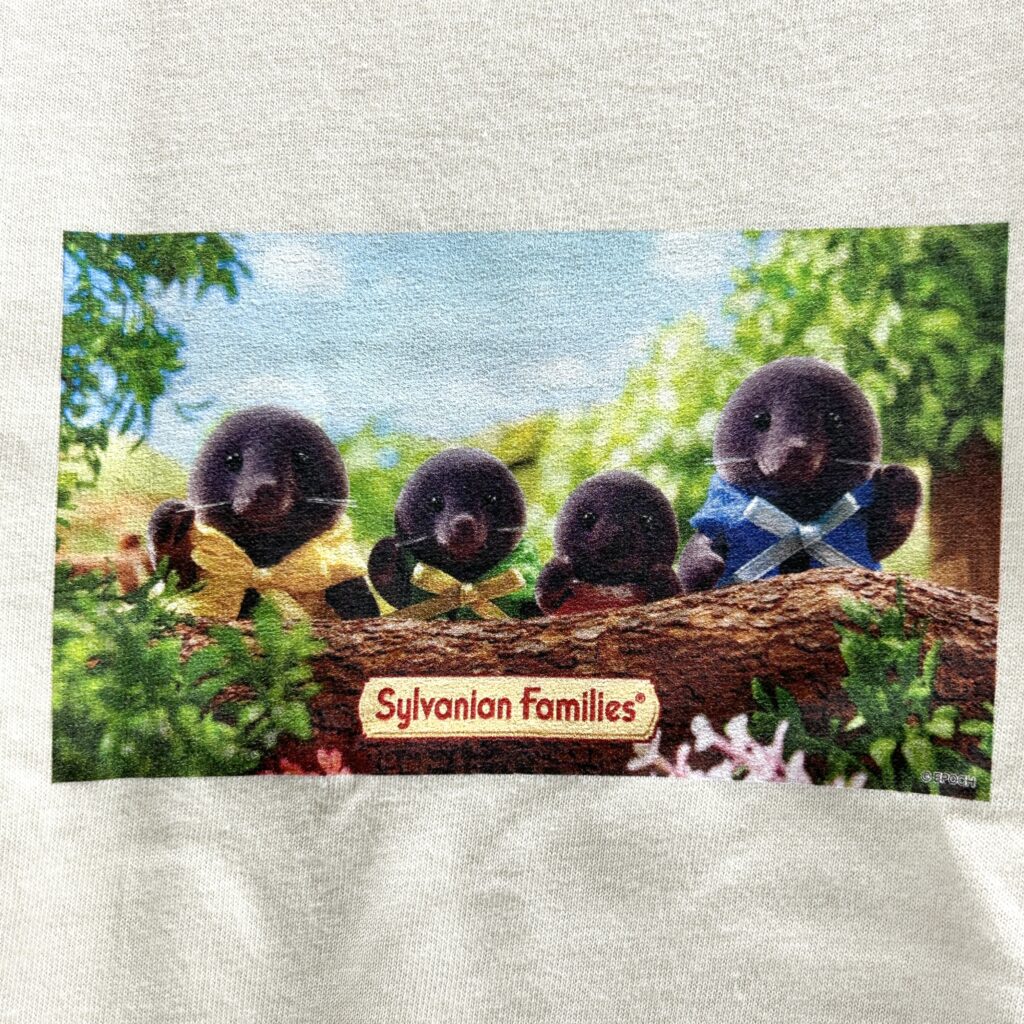 Mole Family Ambassador T-Shirt (Front Print) Light Beige XS Amaazon Original Sylvanian Families Calico Critters