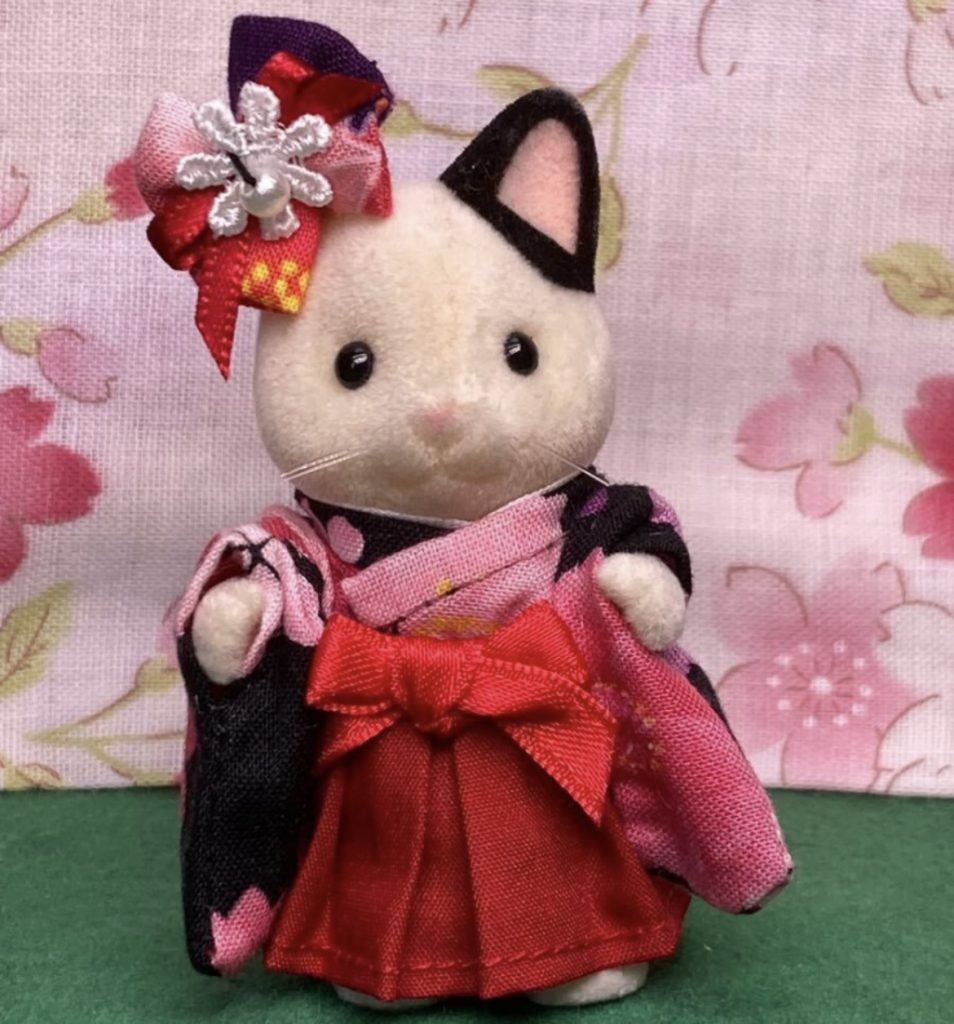 HAKAMA ROUGE SAKURA FAIT MAIN POUR FILLE Ne s'applique pas