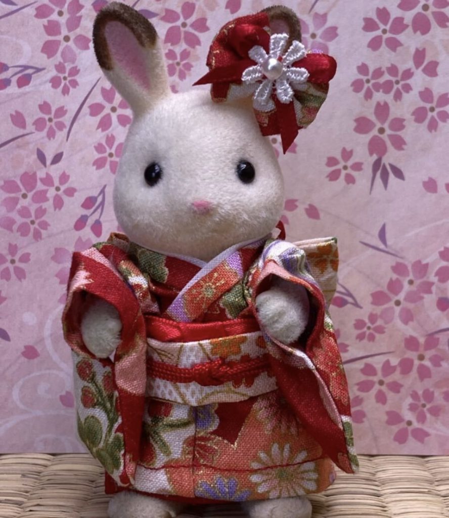 KIMONO ROUGE FLORAL FAIT MAIN POUR MÈRE Ne s'applique pas