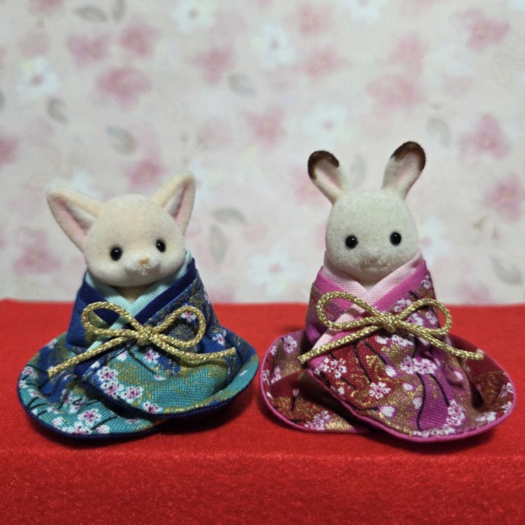 ENSEMBLE KIMONO BLEU ET ROSE FAIT MAIN POUR BÉBÉ Ne s'applique pas