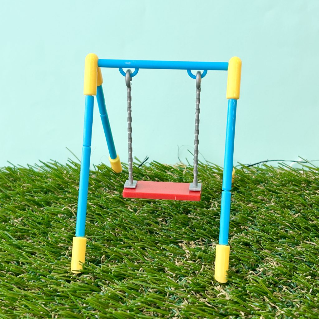 Jeu de plein air miniature pour capsule, balançoire, ligne directe 2025