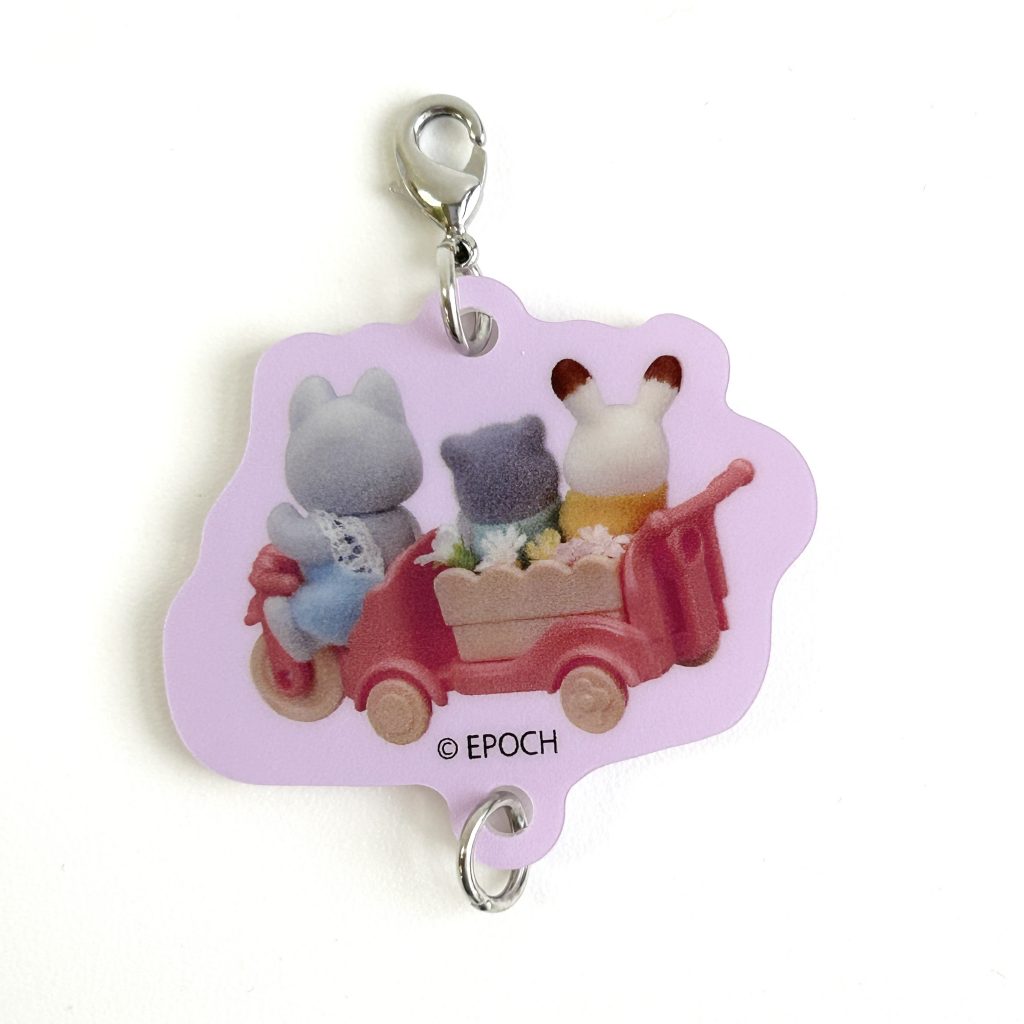 Porte-clés Breloques en Acrylique Double Face Bébés à Vélo Exposition du 40e Anniversaire 2025 Sylvanian Families Calico Critters