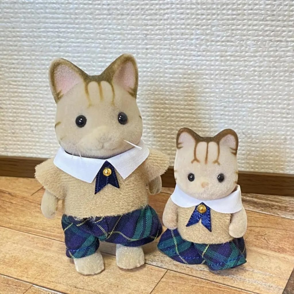 HANDMADE SCHOOL UNIFORM FOR BABY AND GIRL E Does not apply