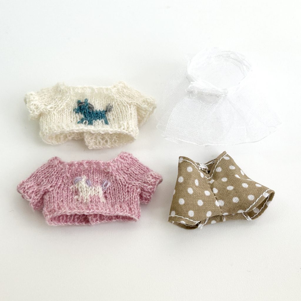 Horse Motif Sweater Pink Handmade