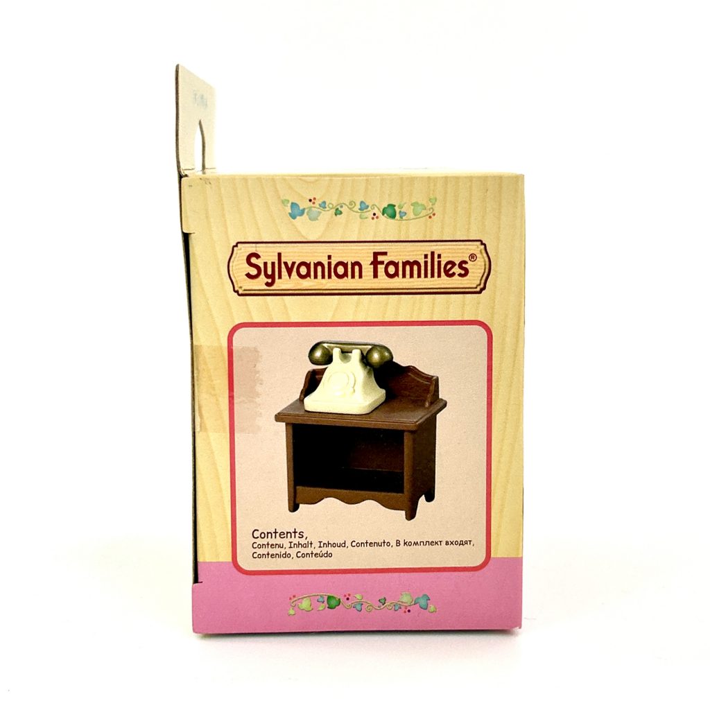 هاتف وطاولة 5159 من Sylvanian Families Calico Critters
