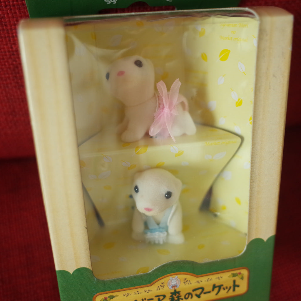 Forest Market Ermine Twins 2004 Sylvanian Families Calico Critters