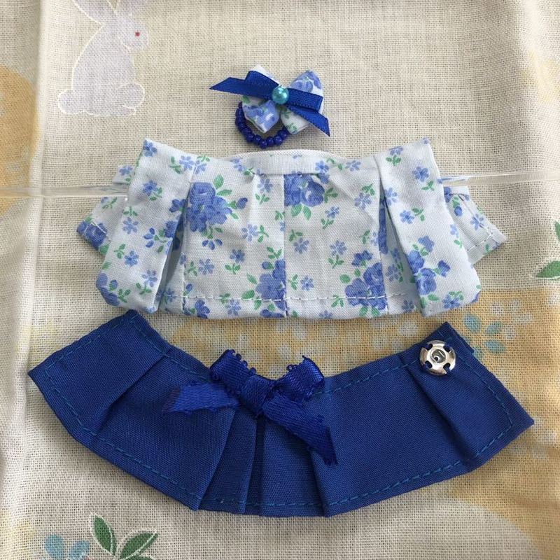 KIMONO HAKAMA FAIT MAIN POUR FILLE BLANC / BLEU Fait main au Japon