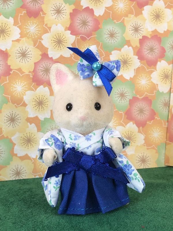 KIMONO HAKAMA FAIT MAIN POUR FILLE BLANC / BLEU Fait main au Japon