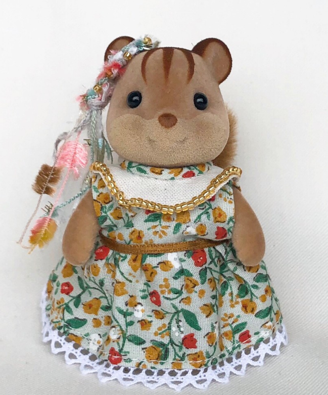 DRESS MOTHER Pale Green Flower Pattern Epoch Sylvanian Families
