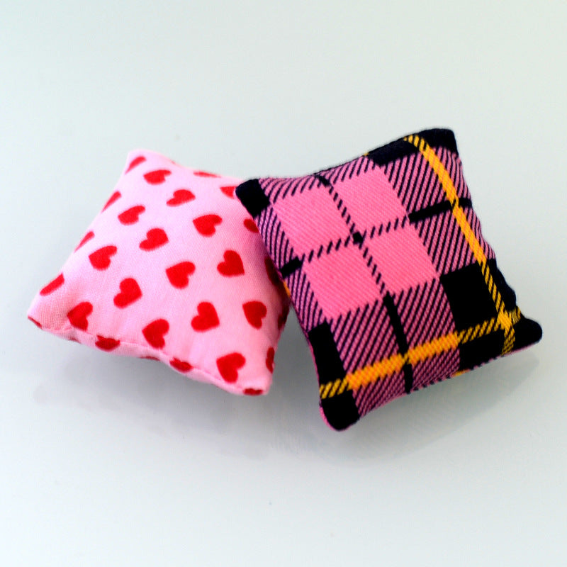 Lot de 2 mini coussins faits main à carreaux vichy x coeur Sylvanian Families