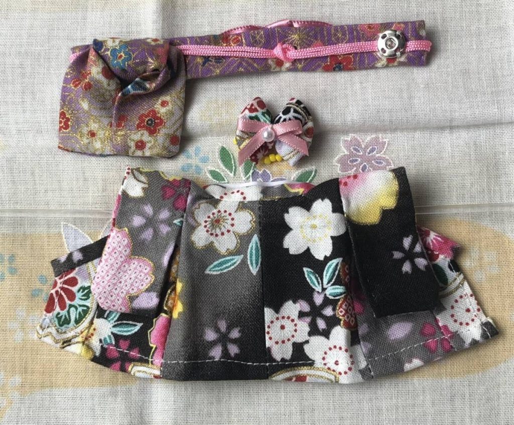 HANDMADE KIMONO FOR MOTHER BLACK / PINK Calico Critters Sylvanian Families