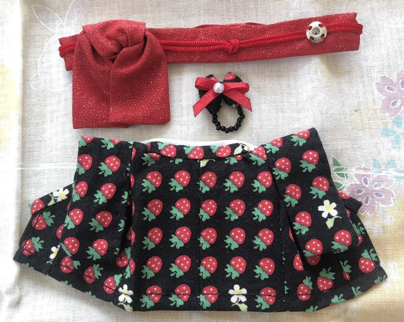 HANDMADE KIMONO FOR MOTHER BLACK STRAWBERRIES Japan handmade