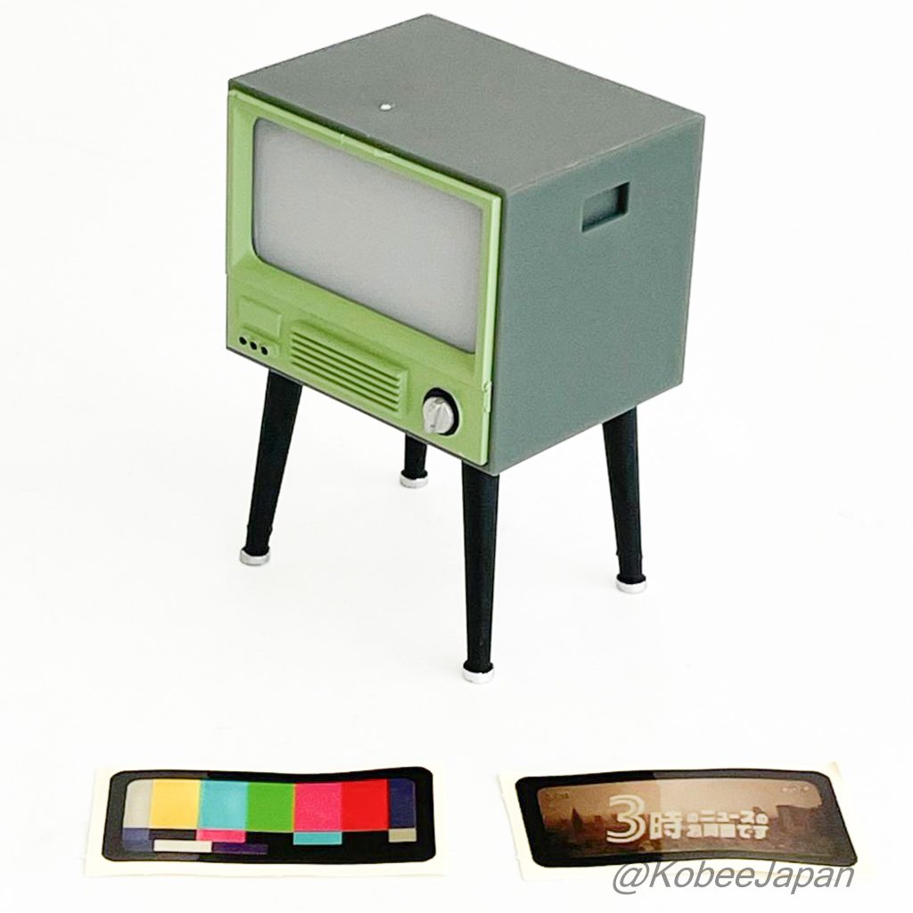Capsule Toy Rétro TV Lumière Mascotte 3 Gris avec Lumière Blanche JDREAM