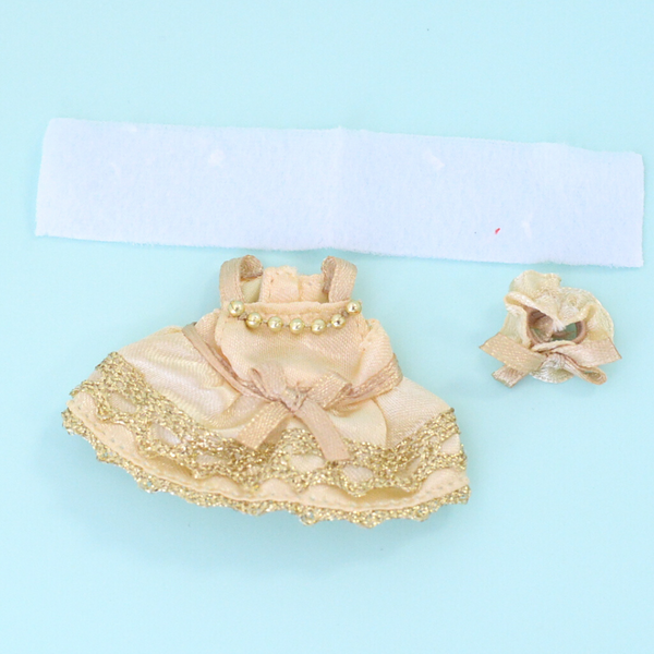 Robe d'or fille avec collier Fan ClubCalico Critters