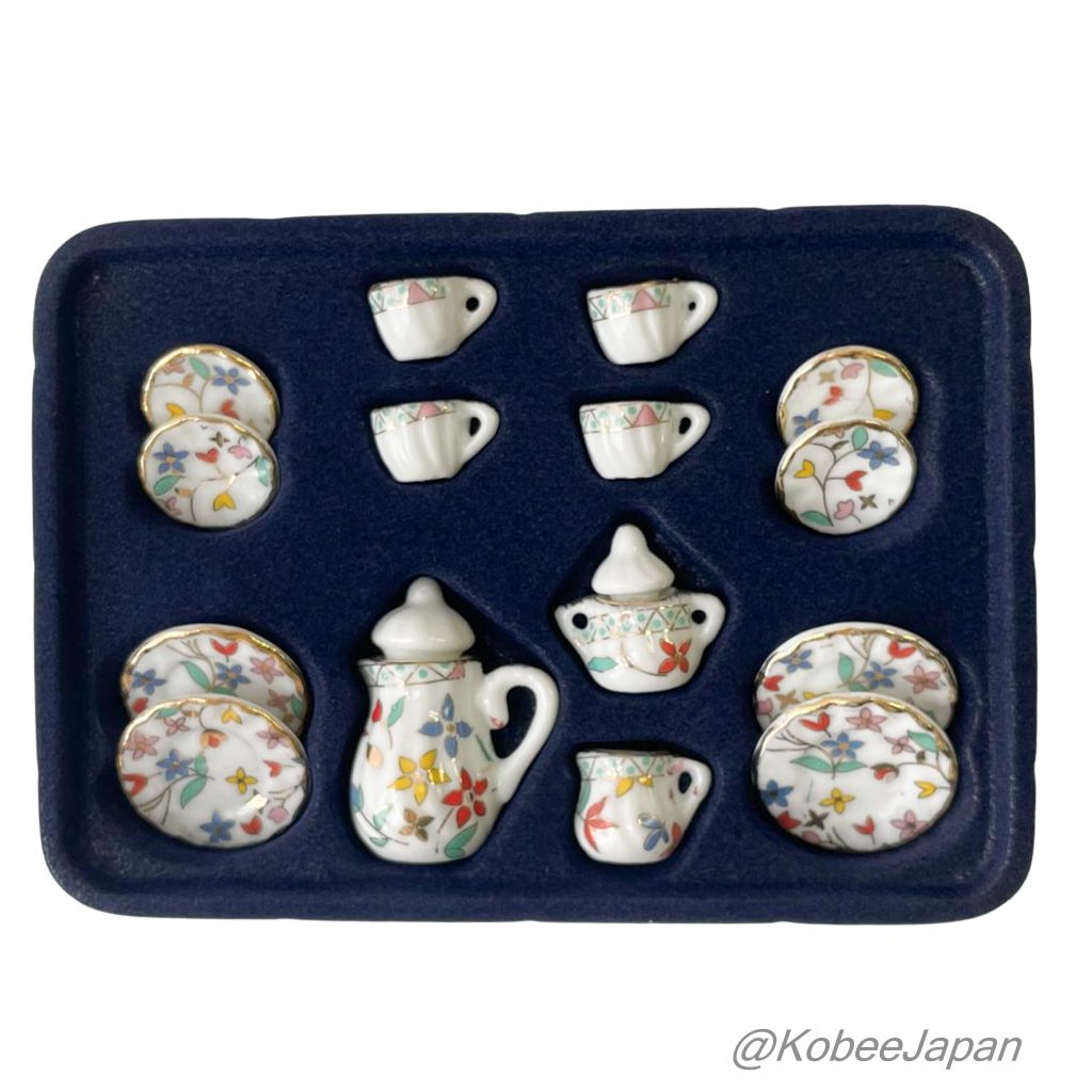 Ensemble de vaisselle miniature en céramique motif floral coloré