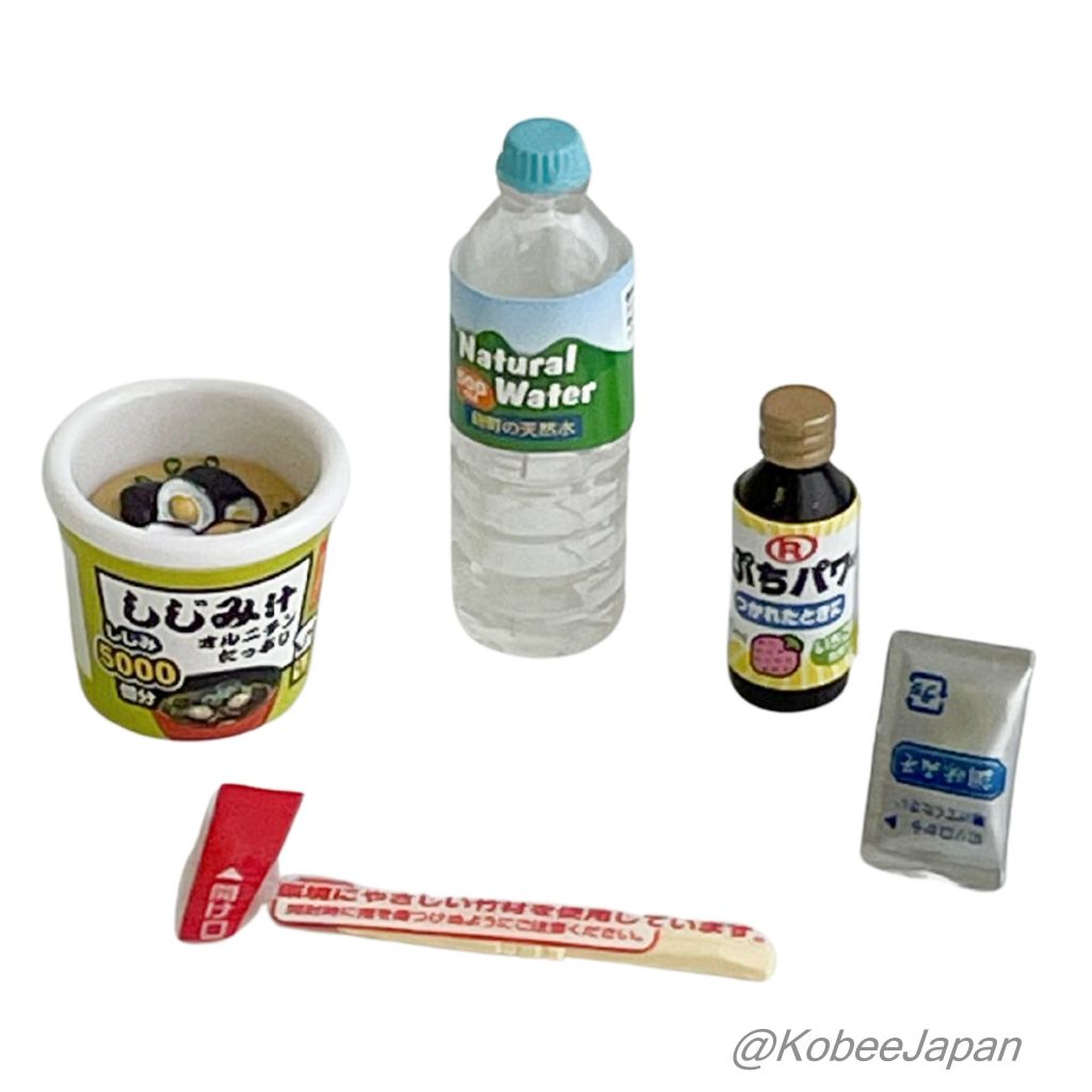 Evening Drink at a Convenience Store 8 Water 2024 Re-ment