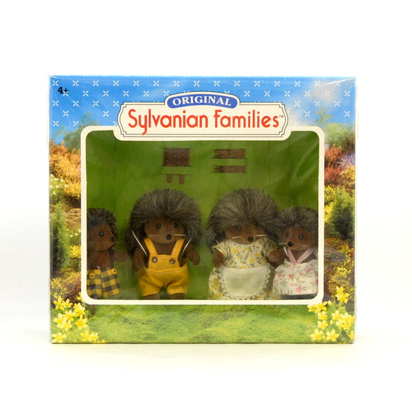 THE BRAMBLE FAMILY HEDGEHOG 4018 Epoch Sylvanian Families