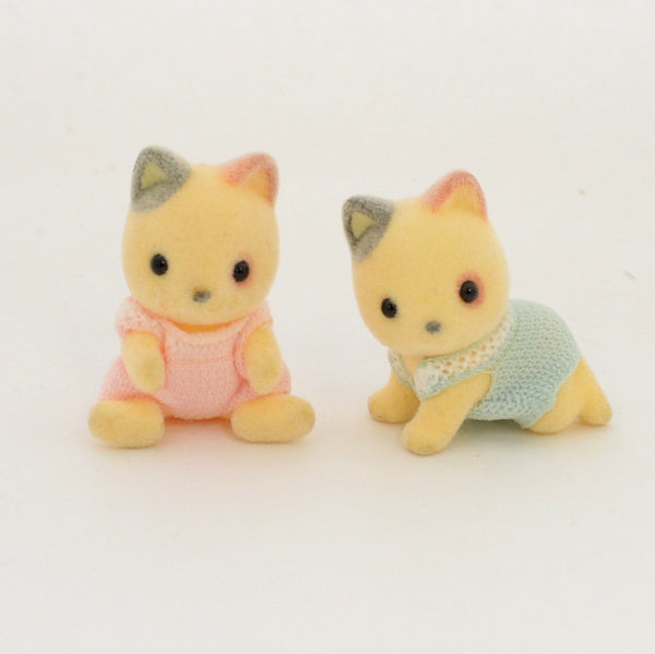 [Used] WHISKERS SPOTTED CAT TWINS Epoch Japan NI-36 Sylvanian Families