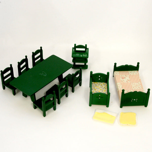 [Used] TABLE CHAIR & BED SET Epoch Japan Sylvanian Families