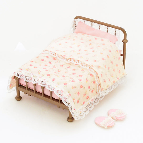 [Used] BRASS BED AND ACCESSORIES Epoch Japan Sylvanian Families