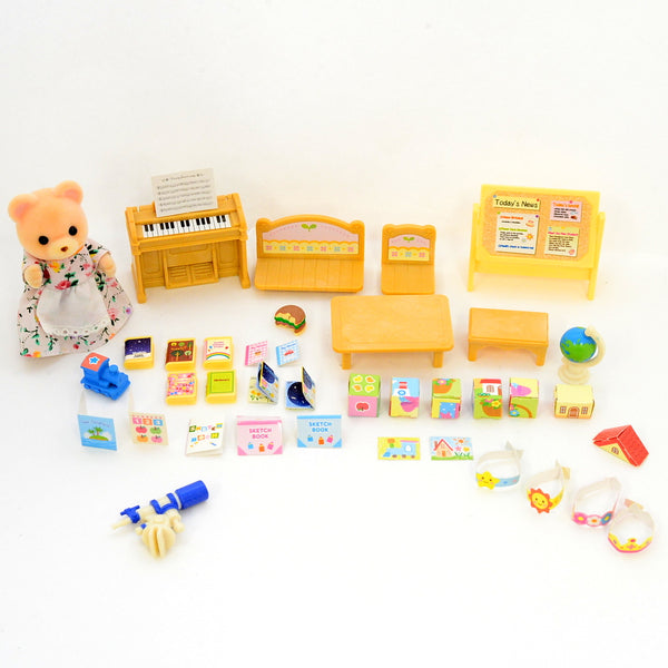 [Used] SMALL PARTS FOR KINDERGARTEN WITH BEAR MOTHER Epoch Japan