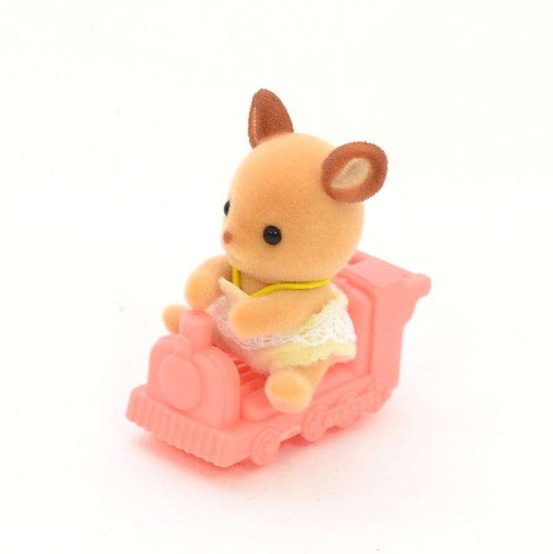 BABY DEER AND PUSH ALONG TRAIN SET Epoch Sylvanian Families
