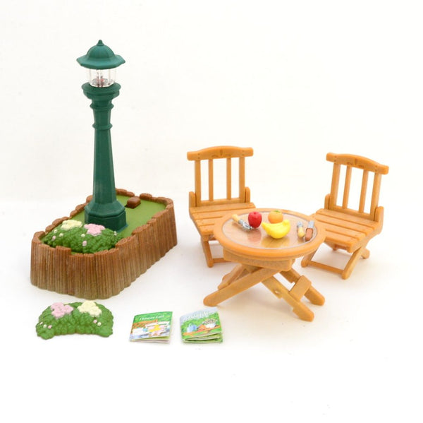 [Used] STREET LIGHT & GARDEN TABLE SET KA-614 Japan Sylvanian Families