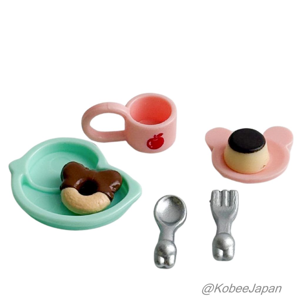 Ensemble complet d'accessoires pour école maternelle Capsule toy 4 pcs 2025 Sylvanian Families Calico Critters