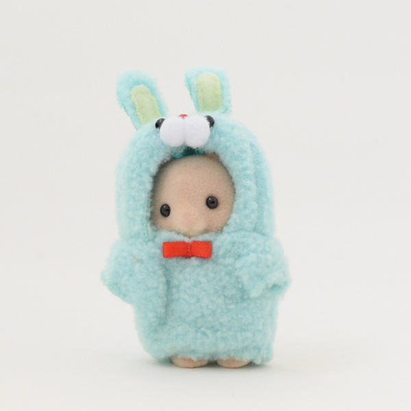 Bébé de hamster 35e anniversaire en costume de lapin bleu clair