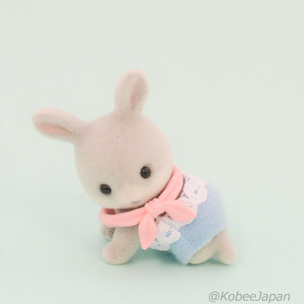Baby Camping Series Cottontail Rabbit Baby With Scarf Sylvanian Families Calico Critters