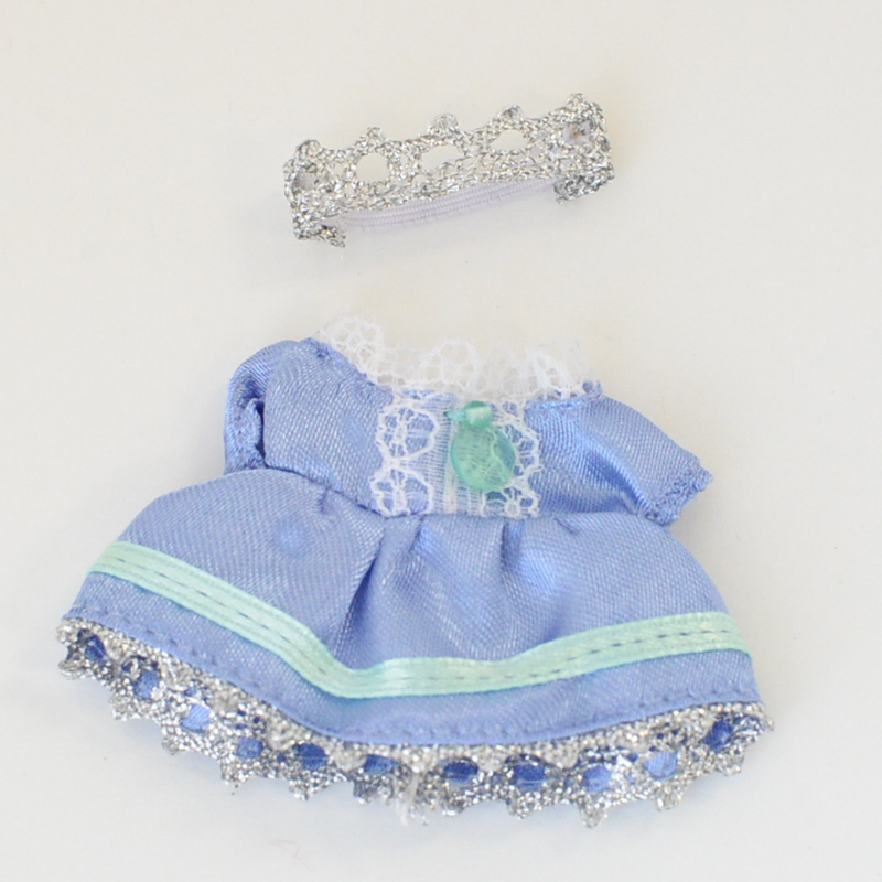 Robe bleue légère de la fille avec des créatures calico de Tiara Fan Club