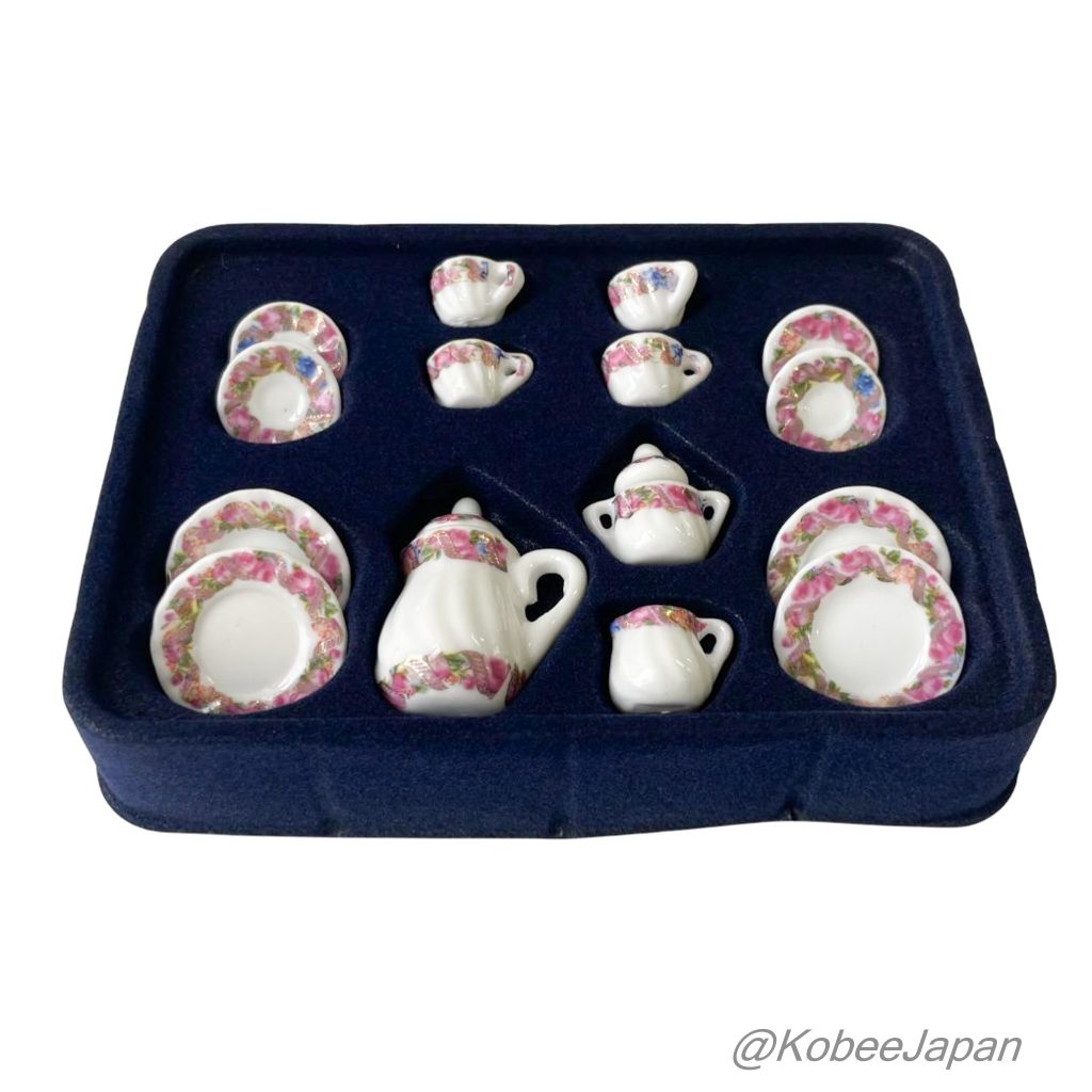 Ensemble de vaisselle miniature en céramique motif floral rose