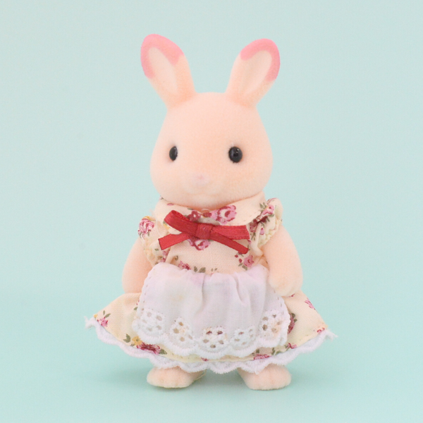 Lapin rose fraise lapin mère japon