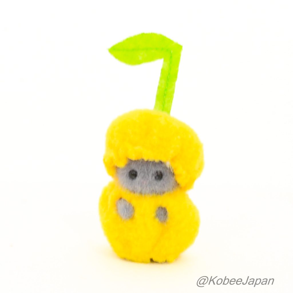 Baby Fruit Party Series Little Persian Cat Baby Cherry Yellow 2023 Sylvanian Families Calico Critters