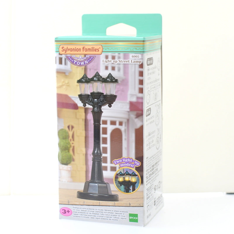 LIGHT UP STREET LAMP 6005 Town Series UK Sylvanian Families