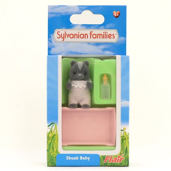 SKUNK BABY GIRL 4105 Flair Retired Rare Sylvanian Families