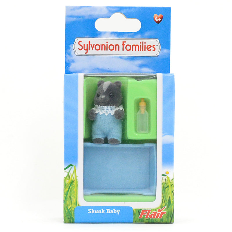 SKUNK BABY BOY 4105 Flair Retired Rare Sylvanian Families