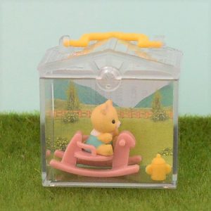 CAPSULES TOY BABY HOUSE & GARDEN 5pc set Sylvanian Families